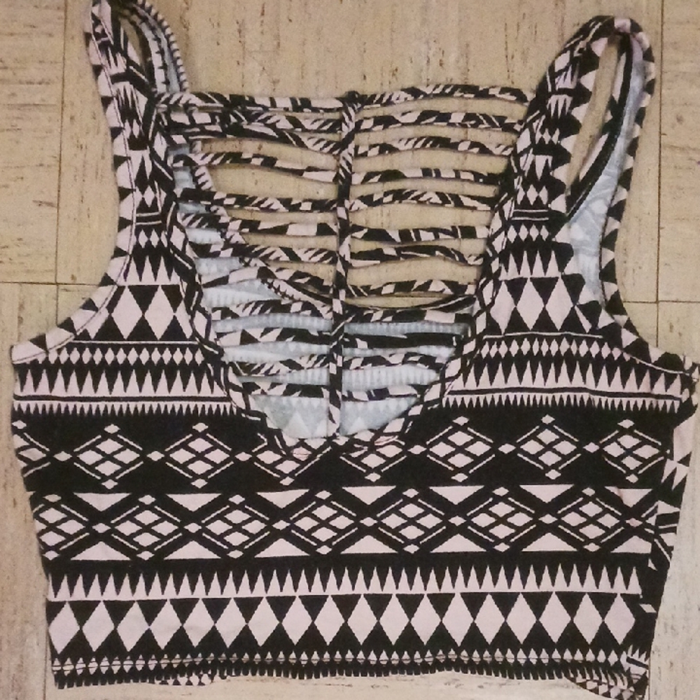 Patterned and Tie-Dye Women's Tops Set - Picture 6 of 8